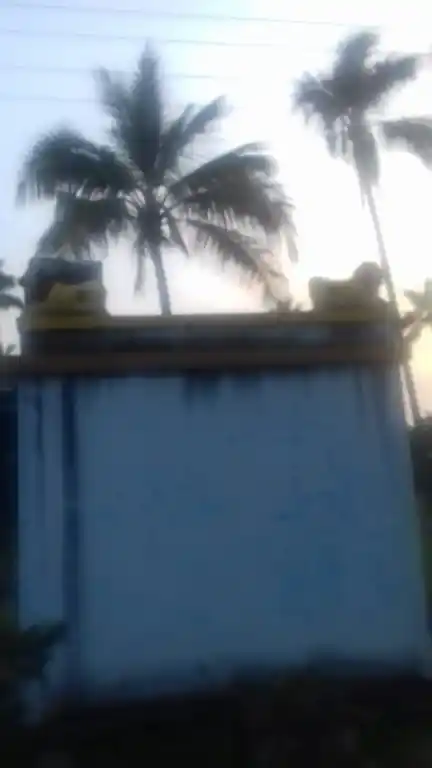 Arulmigu Parakaragadevathai KaliammanTemple, Vennampalli - 635108 அருள்மிகு பரகரக தேவதை காளியம்மன் திருக்கோயில், வெண்ணம்பள்ளி - 635108, Krishnagiri - Ancient Temple Architecture and History Image 3