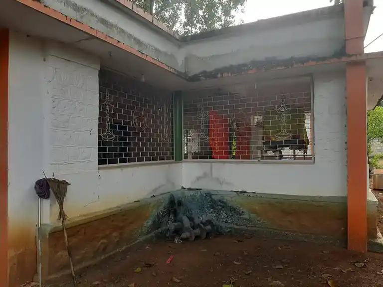 Arulmigu Paraman Temple, Pootraeti, Theruvukadai - 629157 அருள்மிகு பரமன் திருக்கோயில், Pootraeti, Theruvukadai - 629157, Kanyakumari - Ancient Temple Architecture and History Image 3