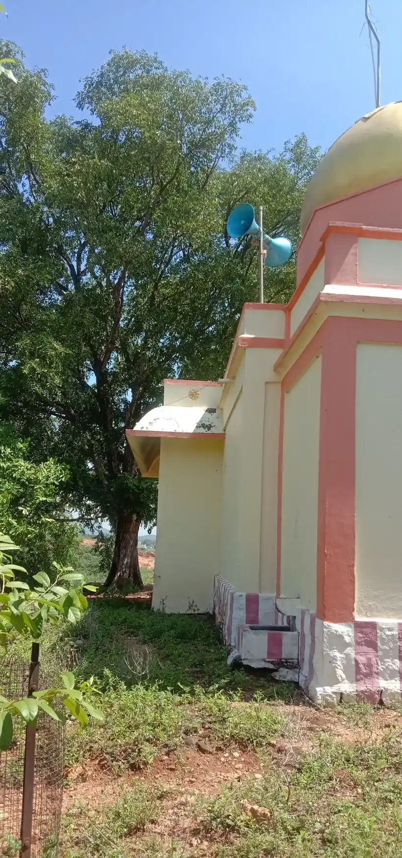 Arulmigu Paramasivan Temple, Silvarpatti - 625602 அருள்மிகு பரமேஸ்வரி திருக்கோயில், Silvarpatti - 625602, Theni - Ancient Temple Architecture and History Image 4