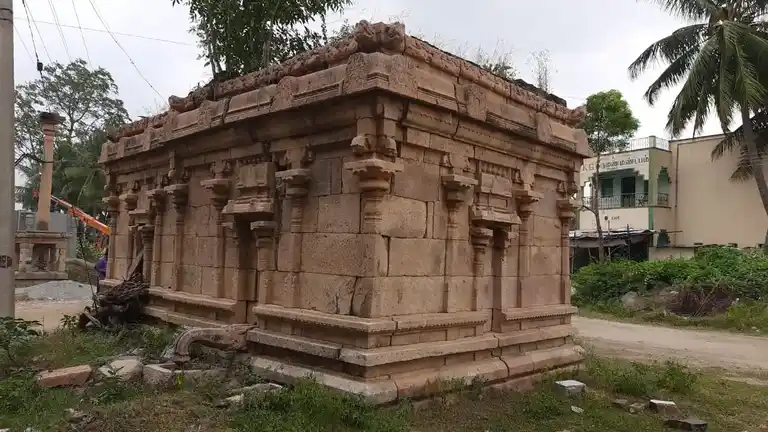 Arulmigu Paramavinayagar Temple, Amarakundhi - 636503 அருள்மிகு பரம விநாயகர் திருக்கோயில், Amarakundhi - 636503, Salem - Ancient Temple Architecture and History Image 4