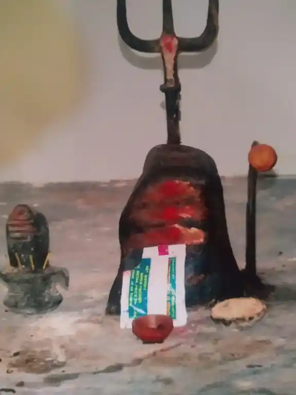 Arulmigu Parameshwarar Temple, Silamalai - 625528 அருள்மிகு பரமேஸ்வரர் திருக்கோயில், Silamalai - 625528, Theni - Ancient Temple Architecture and History Image 3