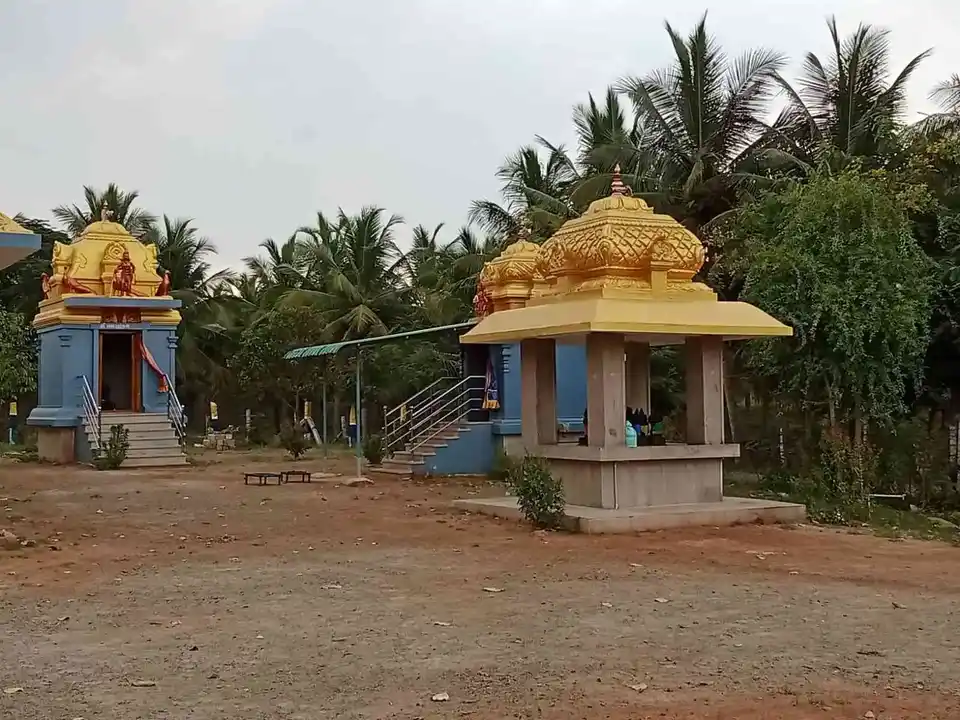 Arulmigu Parameshwaraswami Temple, Kannivadi - 624705 அருள்மிகு பரமேஸ்வரசாமி திருக்கோயில், Kannivadi - 624705, Dindigul - Ancient Temple Architecture and History Image 5