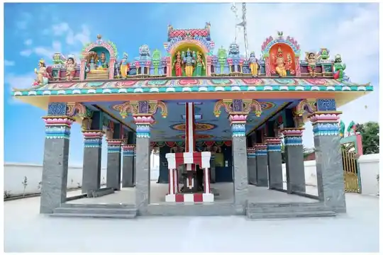 Arulmigu Parameshwaraswamy Senrayaperumal Temples, Periyasoragai - 636502 அருள்மிகு பரமேஸ்வரன்சுவாமி வகையறா திருக்கோயில், Periyasoragai - 636502, Salem - Ancient Temple Architecture and History Image 3