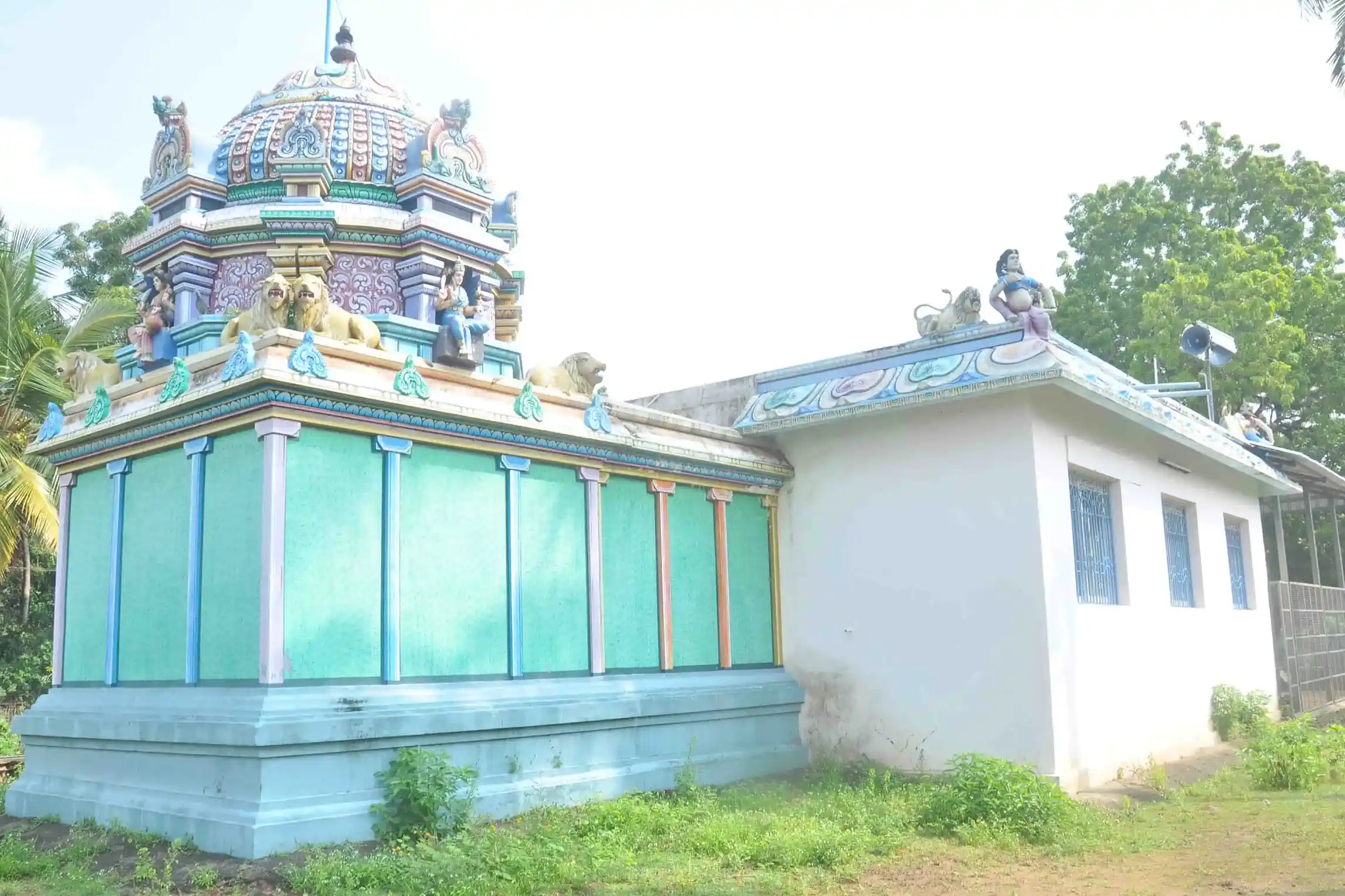 Arulmigu Parameshwari Temple, Palur - 609402 Arulmigu Parameshwari Temple, Palur - 609402, Mayiladuthurai - Ancient Temple Architecture and History Image 5