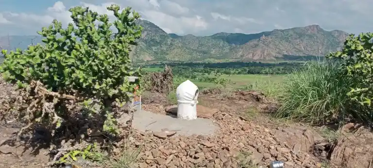 Arulmigu Parameswaran Temple, Vandari - 625705 அருள்மிகு பரமேஸ்வரன் திருக்கோயில், Vandari - 625705, Madurai - Ancient Temple Architecture and History Image 4