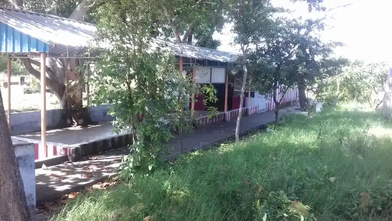 Arulmigu Paravai Annamkatharuliya Swamy Temple, Puthupalayam - 626117 அருள்மிகு பறவை அன்னம் காத்தருளியசுவாமி திருக்கோயில், புதுப்பாளையம் - 626117, Virudhunagar - Ancient Temple Architecture and History Image 2