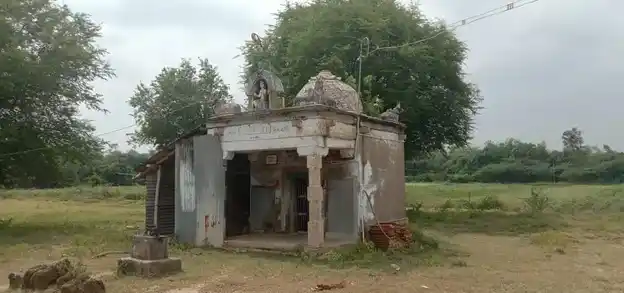 Arulmigu Parayar Mooppanar Temple, Vaippam - 621707 Arulmigu Parayar Mooppanar Temple, Vaippam - 621707, Ariyalur - Ancient Temple Architecture and History Image 2