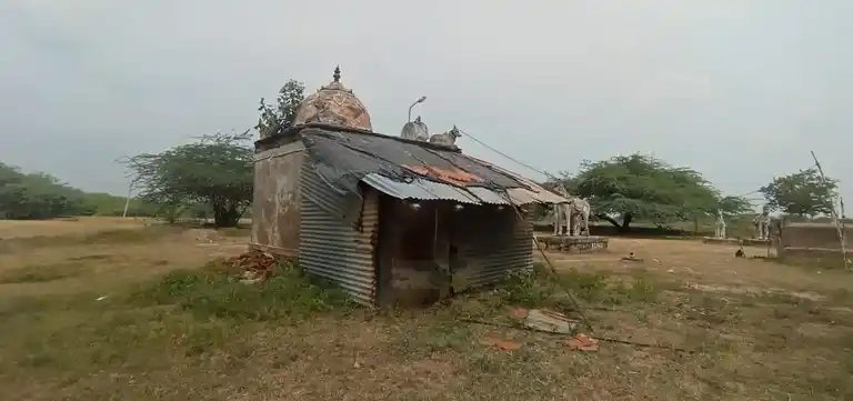 Arulmigu Parayar Mooppanar Temple, Vaippam - 621707 Arulmigu Parayar Mooppanar Temple, Vaippam - 621707, Ariyalur - Ancient Temple Architecture and History Image 4