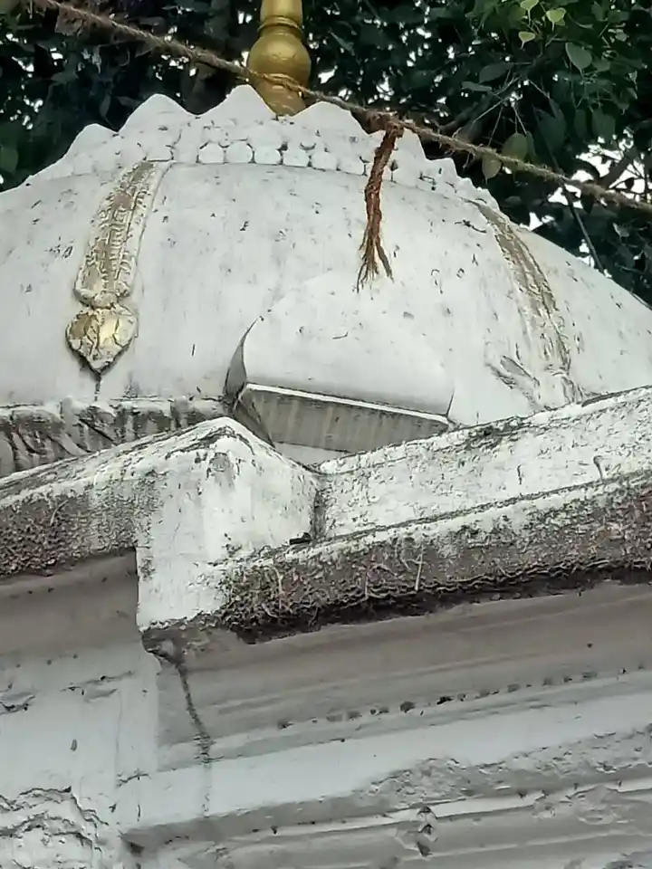 Arulmigu Pareeswarar Temple, Yanaitheppam, Dindigul - 624001 அருள்மிகு பரீஸ்வரர் திருக்கோவில், Yanaitheppam, Dindigul - 624001, Dindigul - Ancient Temple Architecture and History Image 3