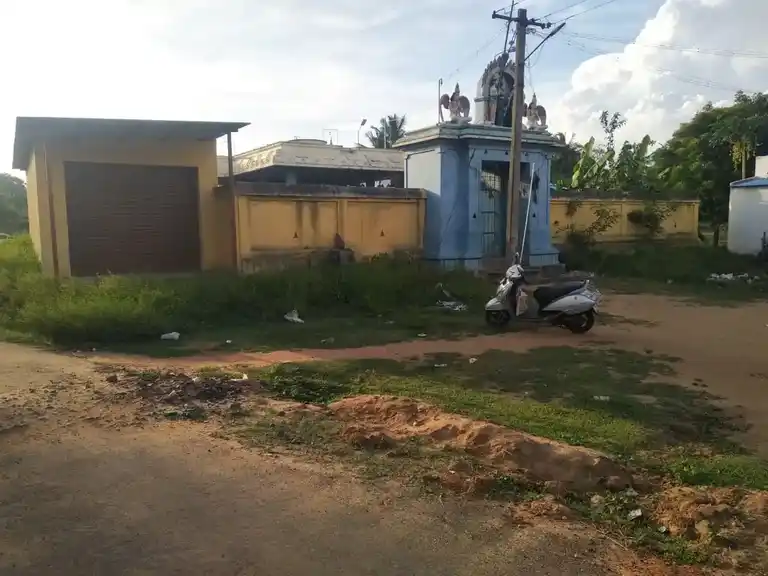 Arulmigu Parthasarathi Perumal Temple, V.Puthur - 605752 அருள்மிகு பார்த்தசாரதி திருக்கோயில், V.Puthur - 605752, Viluppuram - Ancient Temple Architecture and History Image 2