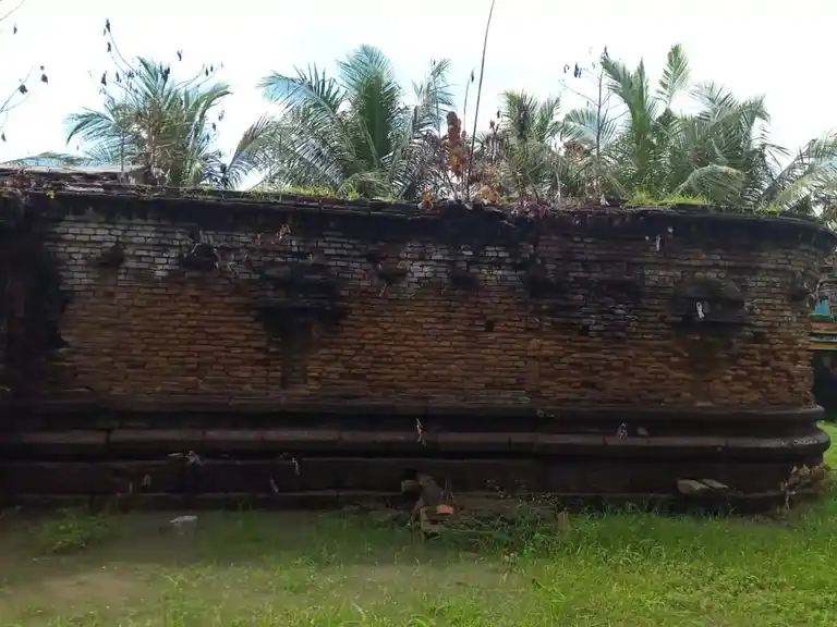 Arulmigu Parvadheeswarar Temple, Methur - 601204