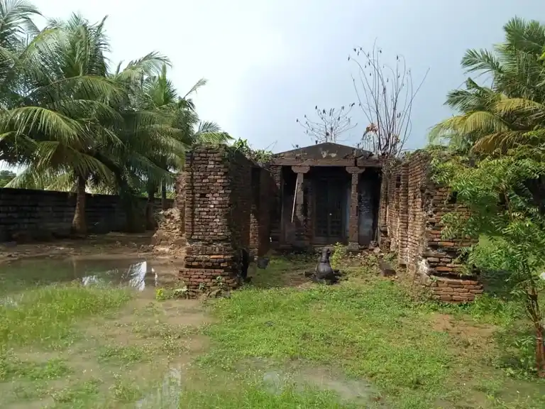 Arulmigu Parvadheeswarar Temple, Methur - 601204 அருள்மிகு பருவதீஸ்வரர் திருக்கோயில், மேத்தூர் - 601204, Tiruvallur - Ancient Temple Architecture and History Image 3