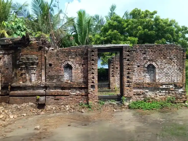 Arulmigu Parvadheeswarar Temple, Methur - 601204 அருள்மிகு பருவதீஸ்வரர் திருக்கோயில், மேத்தூர் - 601204, Tiruvallur - Ancient Temple Architecture and History Image 7