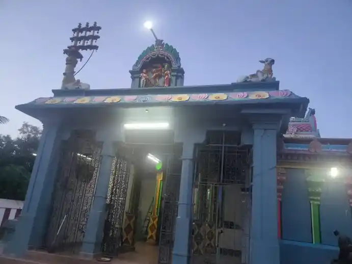Arulmigu Parvatheeswarar Temple, Inside The Village,, Nallavadi - 602001 அருள்மிகு பர்வதீஸ்வரர் திருக்கோயில், Inside The Village,, Nallavadi - 602001, Tiruvallur - Ancient Temple Architecture and History Image 8