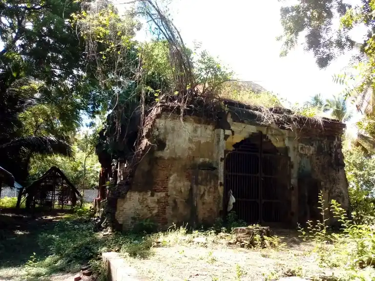 Arulmigu Parvatheswarar Temple, Ayyapadi - 609304 Temple