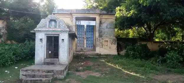 Arulmigu Parwatheeswarar Temple, Pazhayar - 609403 அருள்மிகு பார்வதீஸ்வரர் திருக்கோயில் பழையார், பழையார், பழையார் - 609403, Thiruvarur - Ancient Temple Architecture and History Image 4