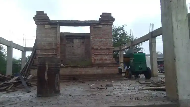 Arulmigu Pasubatheeswarar Temple, Avani Perur West - 637105 Arulmigu Pasubatheeswarar Temple, ஆவணி பேரூர் மேற்கு - 637105, Salem - Ancient Temple Architecture and History Image 4