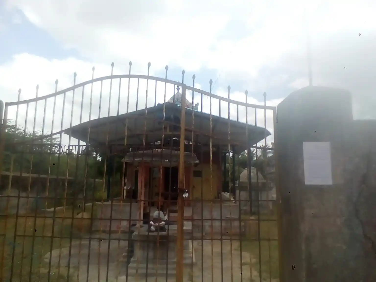 Arulmigu Pasubatheswarar Swamy Temple, Devur - 611109 Temple