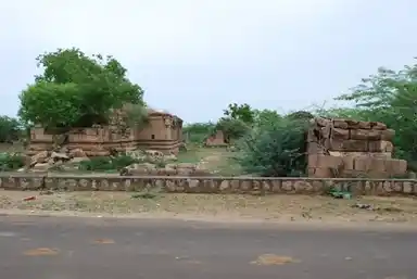Arulmigu Pasupatheeswarar Temple, Kulamangalam, Thirumayam Taluk - 622412