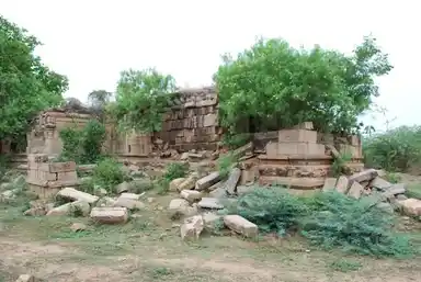 Arulmigu Pasupatheeswarar Temple, Kulamangalam, Thirumayam Taluk - 622412 அருள்மிகு பசுபதீஸ்வரர் திருக்கோயில், குலமங்கலம், திருமயம் வட்டம் - 622412, Pudukkottai - Ancient Temple Architecture and History Image 2