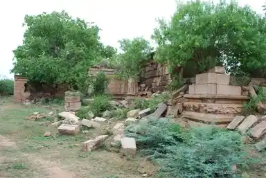 Arulmigu Pasupatheeswarar Temple, Kulamangalam, Thirumayam Taluk - 622412 அருள்மிகு பசுபதீஸ்வரர் திருக்கோயில், குலமங்கலம், திருமயம் வட்டம் - 622412, Pudukkottai - Ancient Temple Architecture and History Image 3