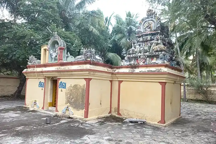 Arulmigu Pasupatheeswarar Temple, Pasumathur - 635803 அருள்மிகு பசுபதீஸ்வரர் திருக்கோயில், பசுமாத்தூர் - 635803, Vellore - Ancient Temple Architecture and History Image 3