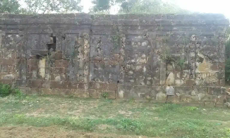 Arulmigu Pasupatheeswarar Temple, Puthukudi, Puthukudi - 621806 அருள்மிகு பசுபதீஸ்வரர் திருக்கோயில், Puthukudi, புதுக்குடி - 621806, Ariyalur - Ancient Temple Architecture and History Image 4