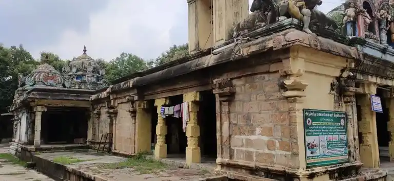 Arulmigu Pasupatheswarar Temple, Nallavoor - 612203 அருள்மிகு பசுபதீஸ்வரர் ஆலயம், Nallavur - 612203, Mayiladuthurai - Ancient Temple Architecture and History Image 5