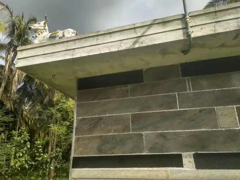 Arulmigu Pasuvannaswamy Temple, Near Ithandahalli, Gummanur - 636806