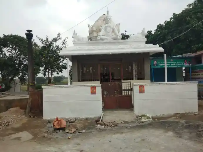 Arulmigu Pasuveswarar Temple, Aduvanapalle - 635109 Temple