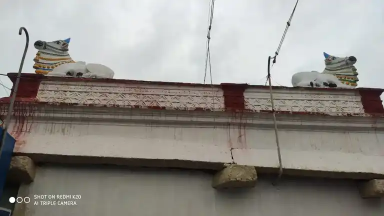 Arulmigu Pasuveswarar Temple, Akkondapalli - 635113 அருள்மிகு பசுவேஸ்வரர் திருக்கோயில், Akkondapalli - 635113, Krishnagiri - Ancient Temple Architecture and History Image 5