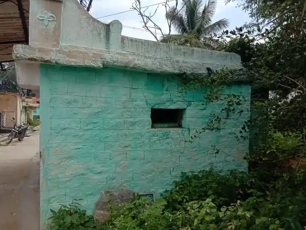 Arulmigu Pasuveswarar Temple, Alasapalli - 635103 Arulmigu Pasuveswarar Temple, Alasapalli - 635103, Krishnagiri - Ancient Temple Architecture and History Image 3