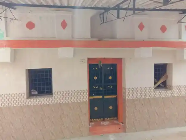 Arulmigu Pasuveswarar Temple, Alasapalli - 635103 Arulmigu Pasuveswarar Temple, Alasapalli - 635103, Krishnagiri - Ancient Temple Architecture and History Image 4