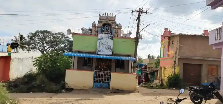 Arulmigu Pasuveswarar Temple, Andevanapalli - 635107 அருள்மிகு பசுவேஸ்வரர் திருக்கோயில், அந்தேவனப்பள்ளி - 635107, Krishnagiri - Ancient Temple Architecture and History Image 2