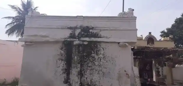 Arulmigu Pasuveswarar Temple, Eachangur - 635103 அருள்மிகு பசுவேஸ்வரர் திருக்கோயில், Eachangur - 635103, Krishnagiri - Ancient Temple Architecture and History Image 2