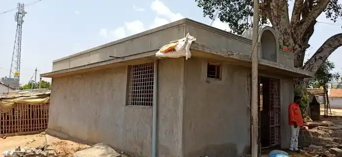 Arulmigu Pasuveswarar Temple, Kanimangalam - 635103 அருள்மிகு பசுவேஸ்வரர் திருக்கோயில், Kanimangalam - 635103, Krishnagiri - Ancient Temple Architecture and History Image 3