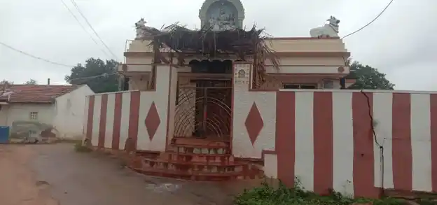 Arulmigu Pasuveswarar Temple, Medigiripalli - 635110 அருள்மிகு பசுவேஸ்வரர் திருக்கோயில், Medigiripalli - 635110, Krishnagiri - Ancient Temple Architecture and History Image 2