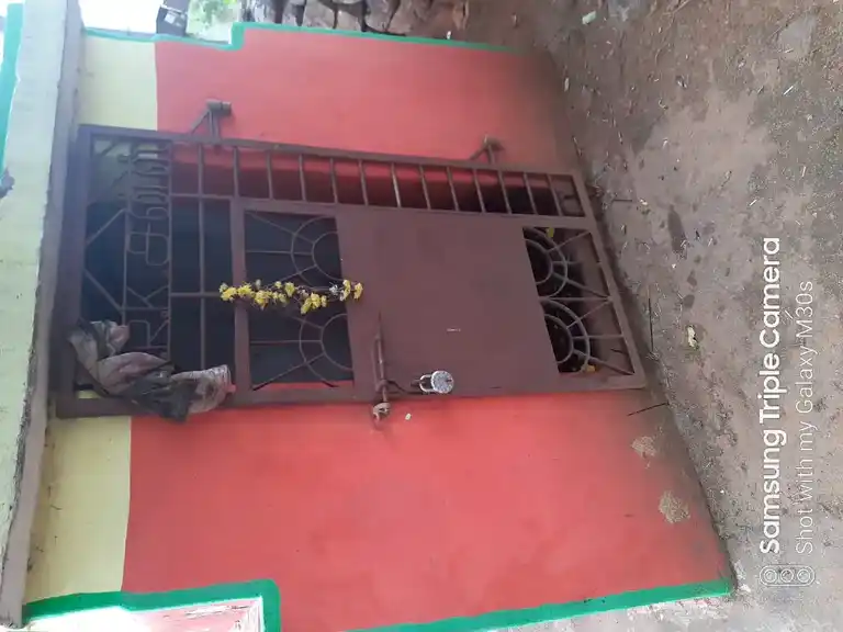 Arulmigu Pasuveswarar Temple, Sanamavu - 635119 அருள்மிகு பசுவேஸ்வரர் திருக்கோயில், Sanamavu - 635119, Krishnagiri - Ancient Temple Architecture and History Image 5