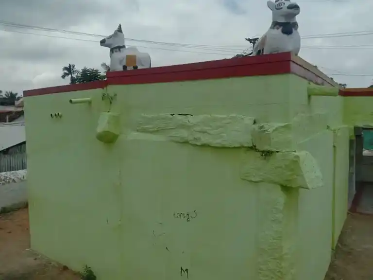 Arulmigu Pasuveswaraswamy Temple, Mallankuli - 638461 அருள்மிகு பசுவேஸ்வரசுவாமி திருக்கோயில், Mallankuli - 638461, Erode - Ancient Temple Architecture and History Image 2