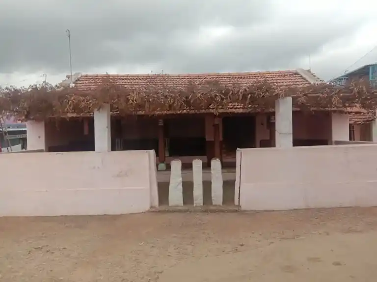 Arulmigu Pasuveswaraswamy Temple, Simmittahalli - 638461 அருள்மிகு பசுவேஸ்வரசுவாமி திருக்கோயில், Simmittahalli - 638461, Erode - Ancient Temple Architecture and History Image 2