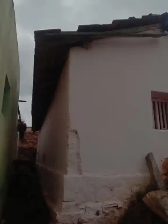 Arulmigu Pasuveswaraswamy Temple, Simmittahalli - 638461 அருள்மிகு பசுவேஸ்வரசுவாமி திருக்கோயில், Simmittahalli - 638461, Erode - Ancient Temple Architecture and History Image 4