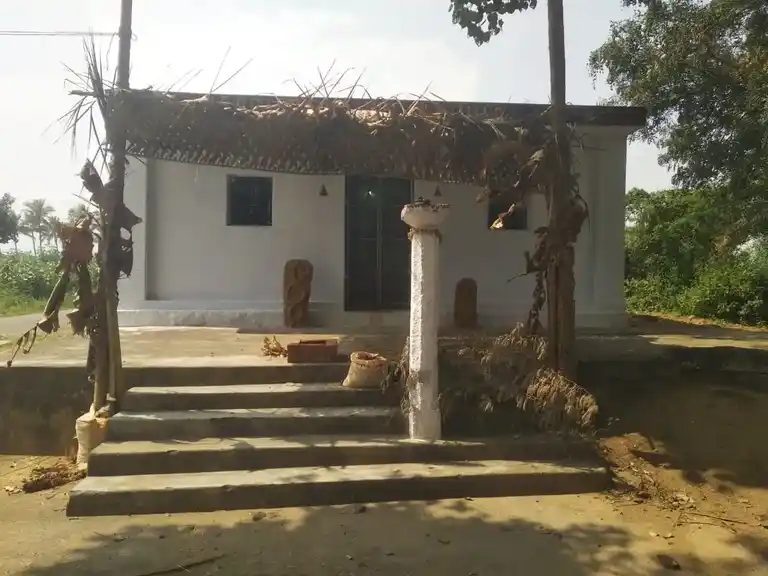 Arulmigu Pasuveswarer Temple, Goravandahalli - 636808