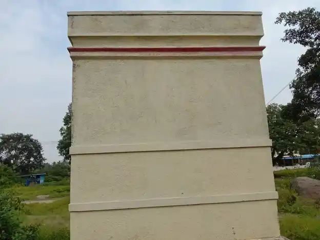 Arulmigu Pasuveswarer Temple, Karimangalam - 635111 அருள்மிகு பசுவேஸ்வரர் திருக்கோயில், கொட்டுமாரனஅள்ளி - 635111, Dharmapuri - Ancient Temple Architecture and History Image 2