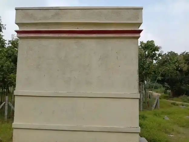 Arulmigu Pasuveswarer Temple, Karimangalam - 635111 அருள்மிகு பசுவேஸ்வரர் திருக்கோயில், கொட்டுமாரனஅள்ளி - 635111, Dharmapuri - Ancient Temple Architecture and History Image 3