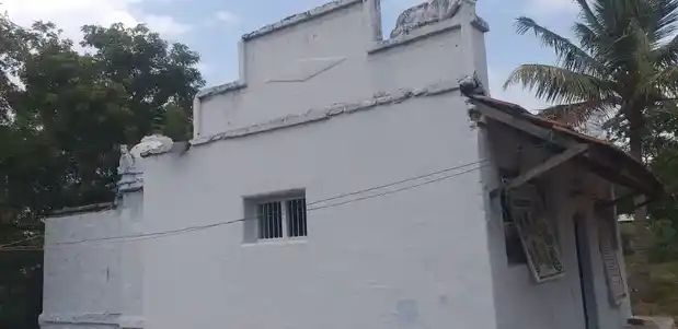 Arulmigu Pasuweshvarar Temple, Karathozhuvu, Madathukkulam - 642203 அருள்மிகு பசுவேசுவரசுவாமி திருக்கோயில், Karathozhuvu, Madathukkulam - 642203, Tiruppur - Ancient Temple Architecture and History Image 3