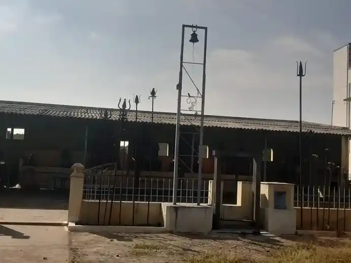 Arulmigu Pathai Muniappan Temple, Varadhanallur - 638301 அருள்மிகு பாதைமுனியப்பன் திருக்கோயில், Varadhanallur - 638301, Erode - Ancient Temple Architecture and History Image 2