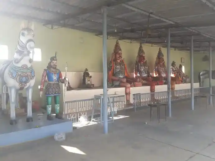 Arulmigu Pathai Muniappan Temple, Varadhanallur - 638301 அருள்மிகு பாதைமுனியப்பன் திருக்கோயில், Varadhanallur - 638301, Erode - Ancient Temple Architecture and History Image 3