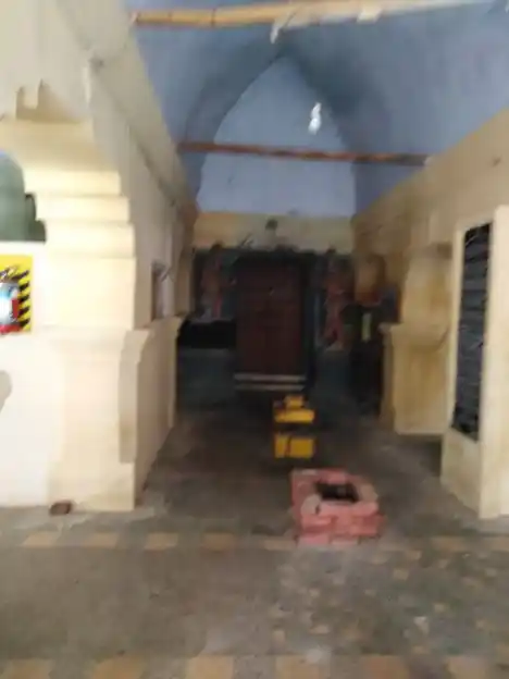 Arulmigu Pathaleshwarar Temple, Haridwaramangalam - 612802 அருள்மிகு பாதாளேஸ்வரர் திருக்கோயில், ஹரித்துவாரமங்களம் - 612802, Thiruvarur - Ancient Temple Architecture and History Image 4