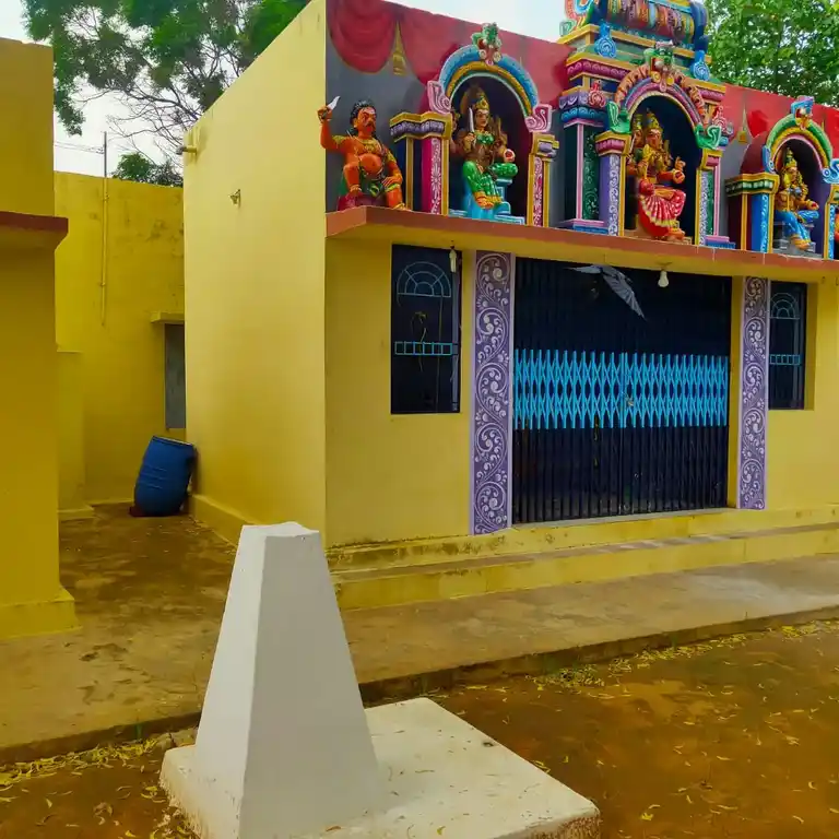 Arulmigu Pathirakali Amman Temple, Cheranmahadevi - 627414 அருள்மிகு பத்திரகாளியம்மன் திருக்கோயில், Cheranmahadevi - 627414, Tirunelveli - Ancient Temple Architecture and History Image 2