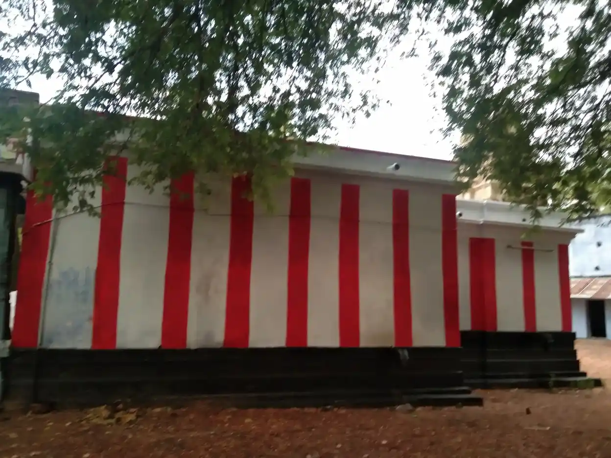 Arulmigu Pathirakaliamman Temple, Veeramanickam, Tiruchendur - 628103 அருள்மிகு பத்ரகாளியம்மன் திருக்கோயில், Veeramanickam, Tiruchendur - 628103, Thoothukudi - Ancient Temple Architecture and History Image 4